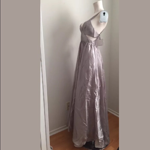 Fame And Partners Silver Queen Of Peace Dress PROM - Picture 2 of 6